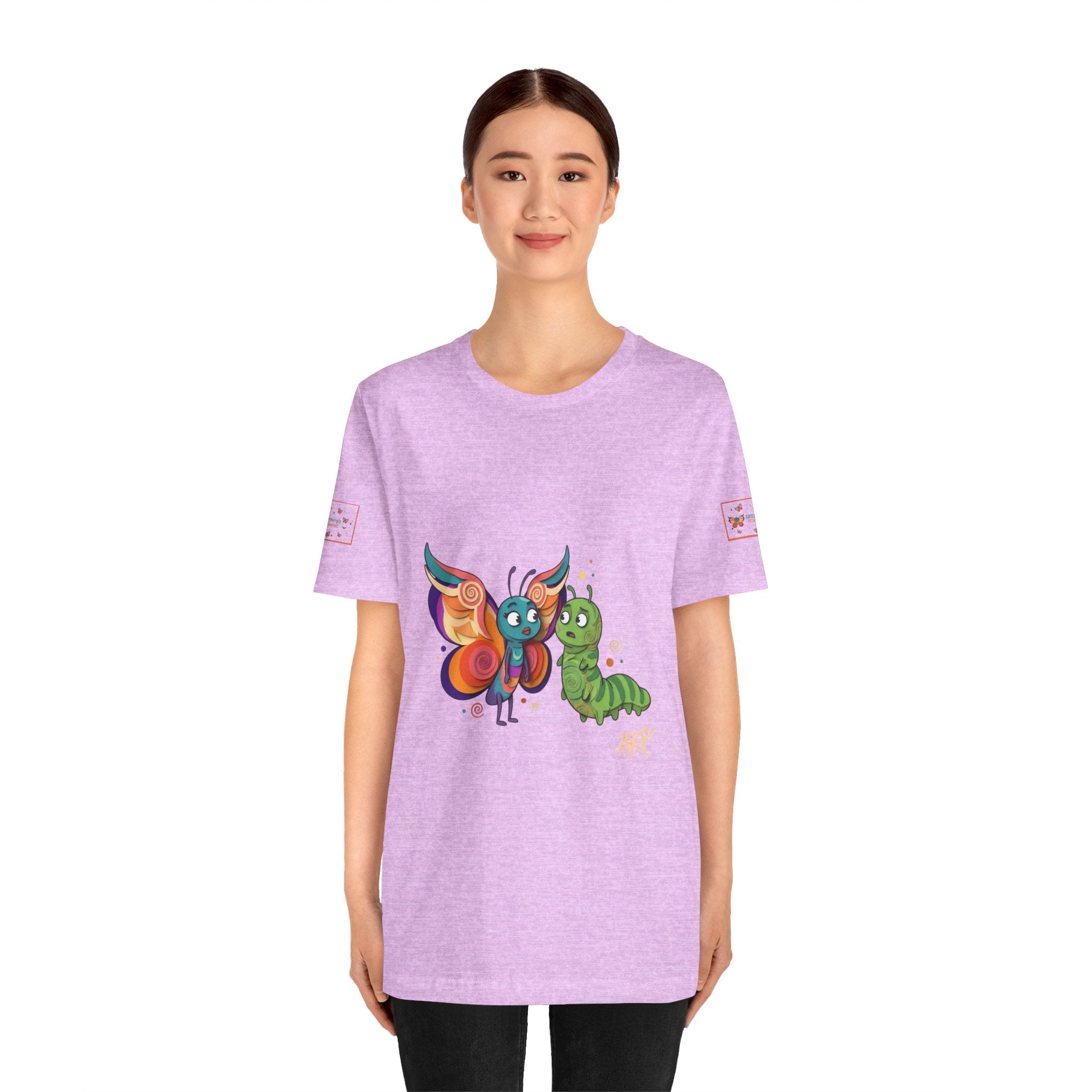 Allarmante T-Shirt Unlimited Tee Flip Variant — Maglietta Grafica Stravagante Farfalla e Bruco