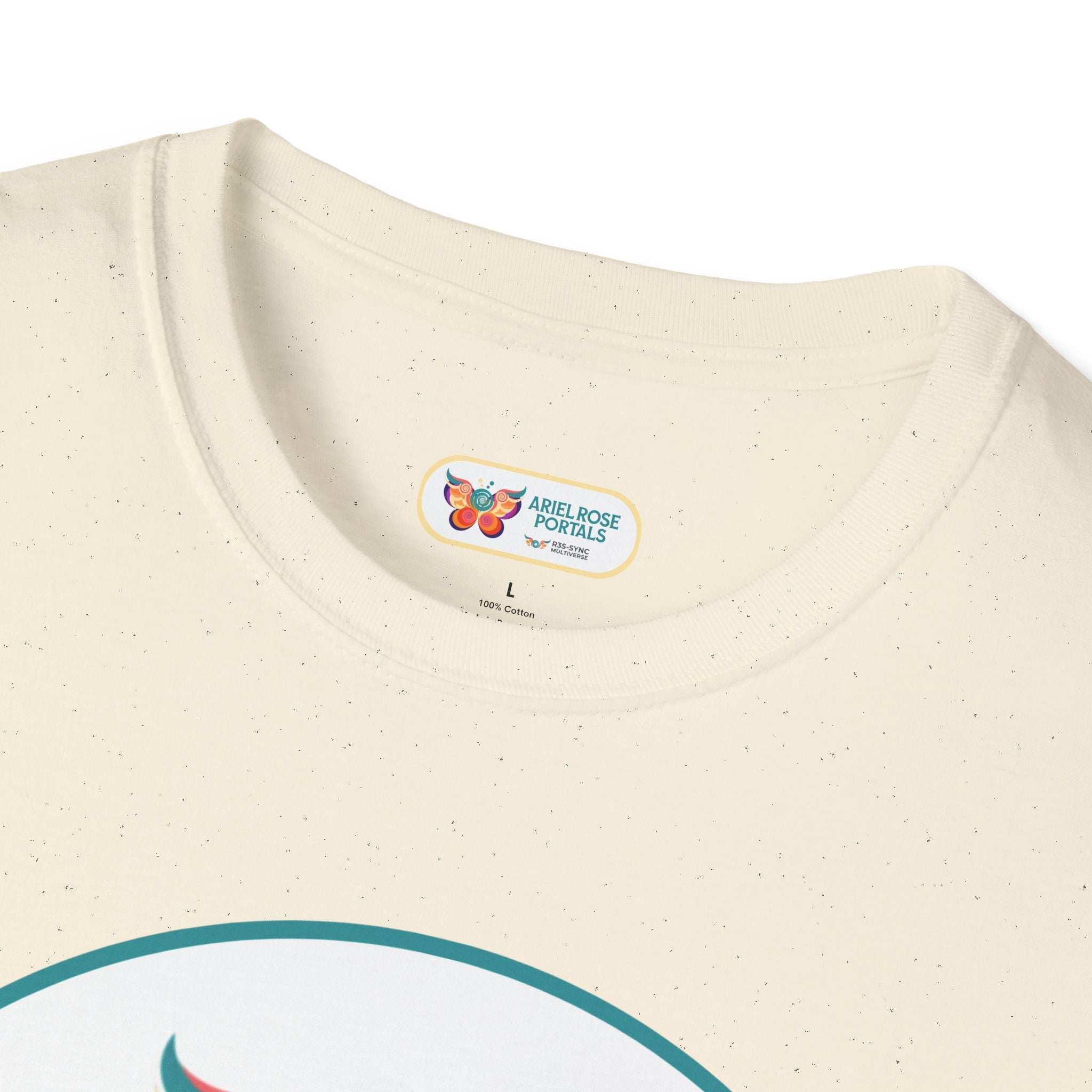 Maglietta "Badass Butterfly Sticker" — Ariel Rose Portals Variant in Stile Sticker