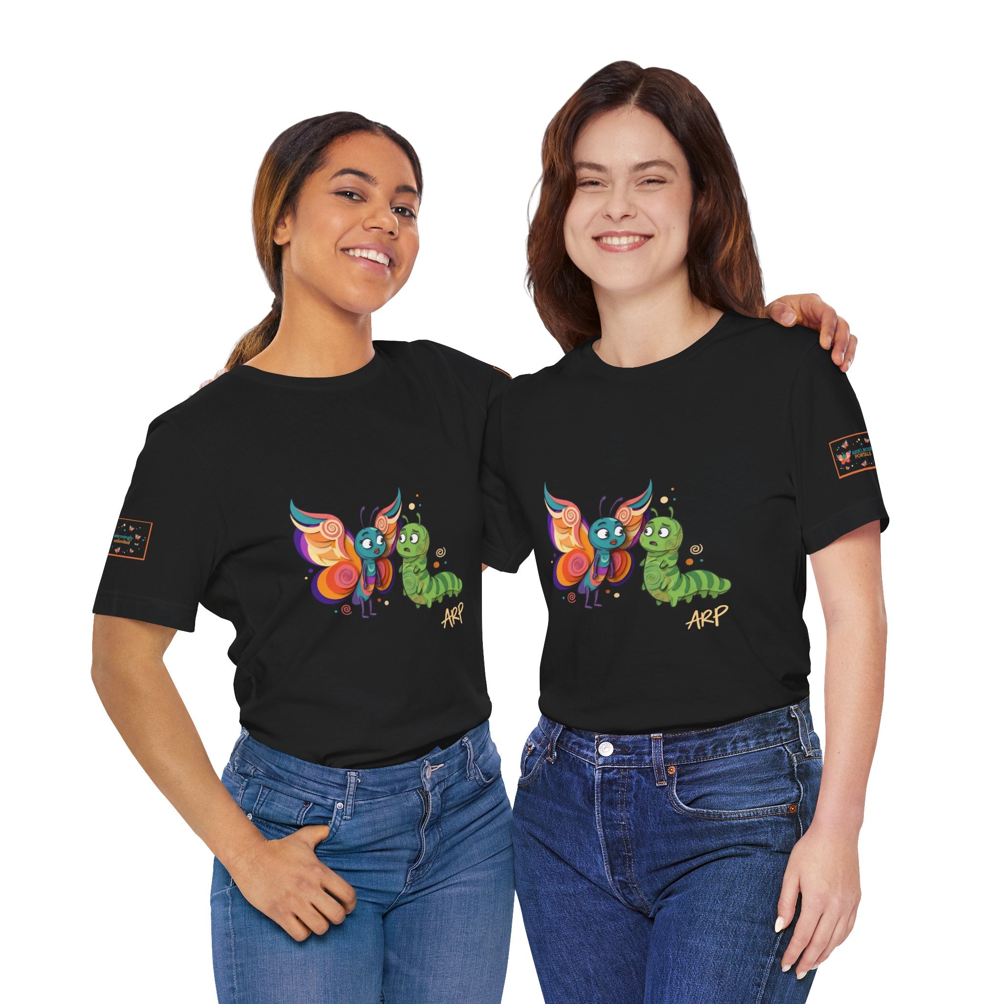 Allarmante T-Shirt Unlimited Tee Flip Variant — Maglietta Grafica Stravagante Farfalla e Bruco