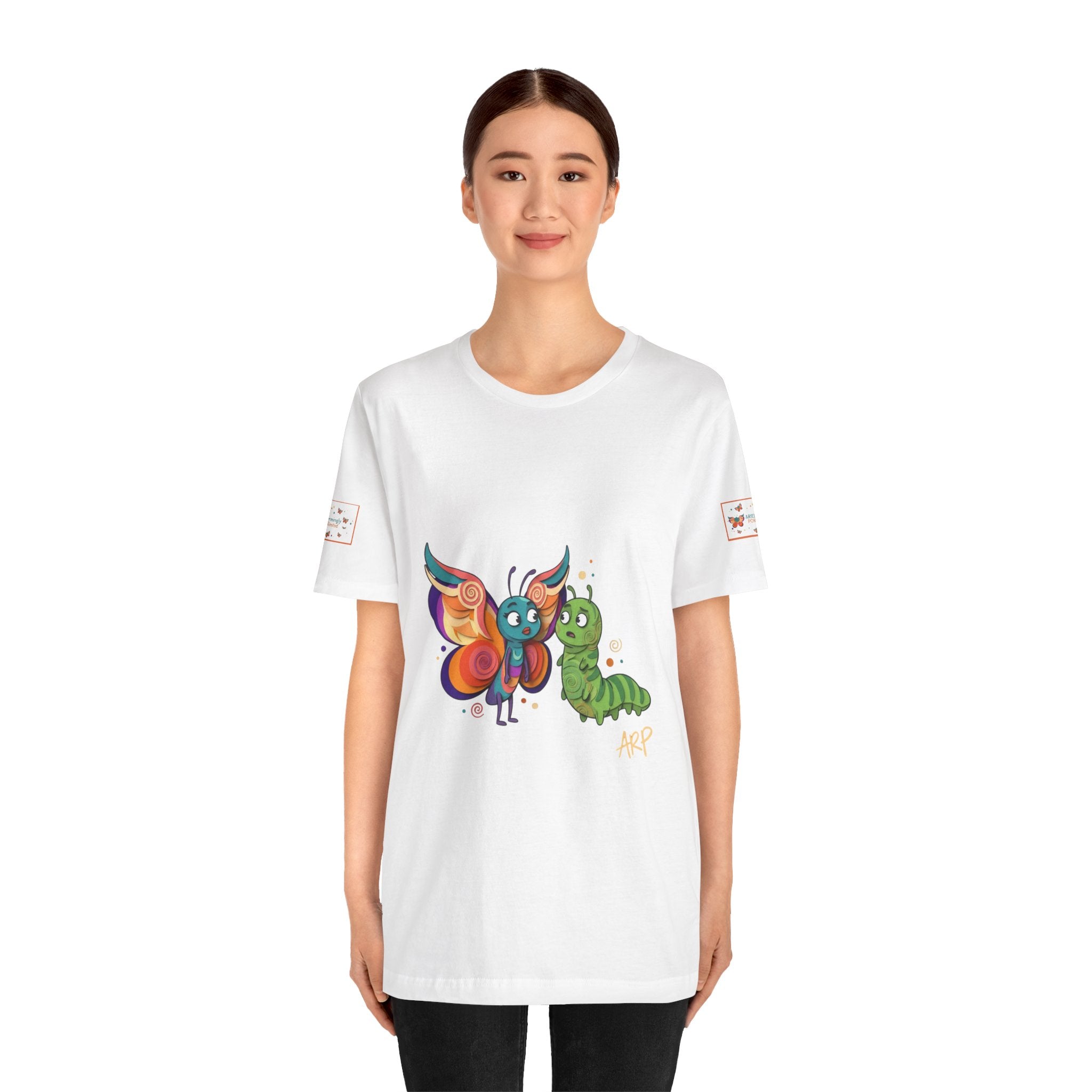 Allarmante T-Shirt Unlimited Tee Flip Variant — Maglietta Grafica Stravagante Farfalla e Bruco