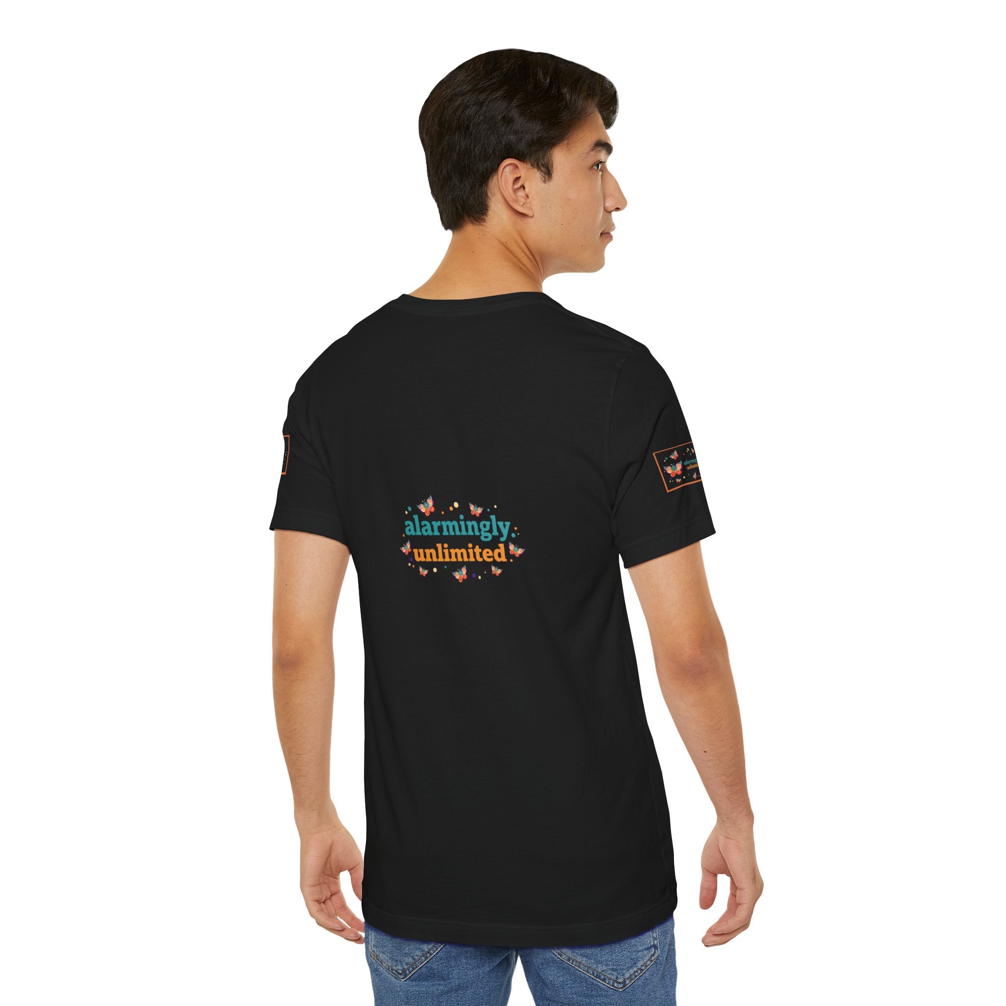 Allarmante T-Shirt Unlimited Tee Flip Variant — Maglietta Grafica Stravagante Farfalla e Bruco