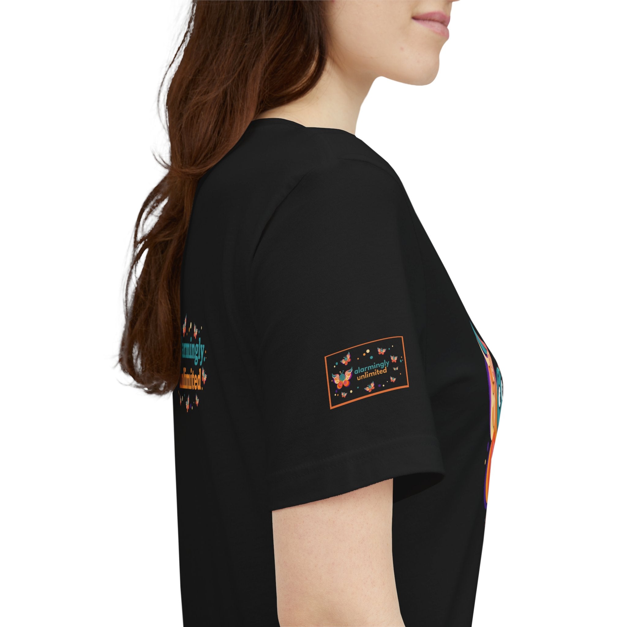Allarmante T-Shirt Unlimited Tee Flip Variant — Maglietta Grafica Stravagante Farfalla e Bruco