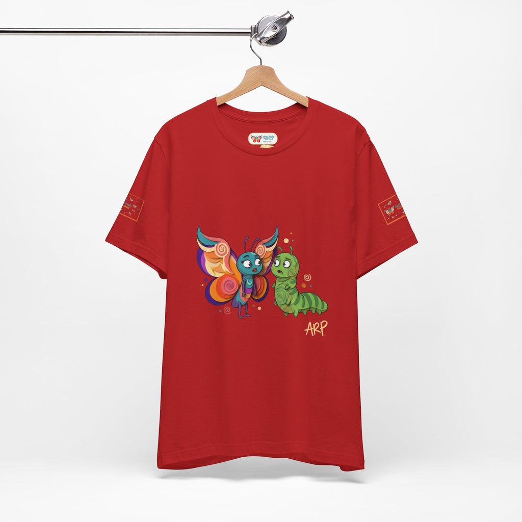 Allarmante T-Shirt Unlimited Tee Flip Variant — Maglietta Grafica Stravagante Farfalla e Bruco
