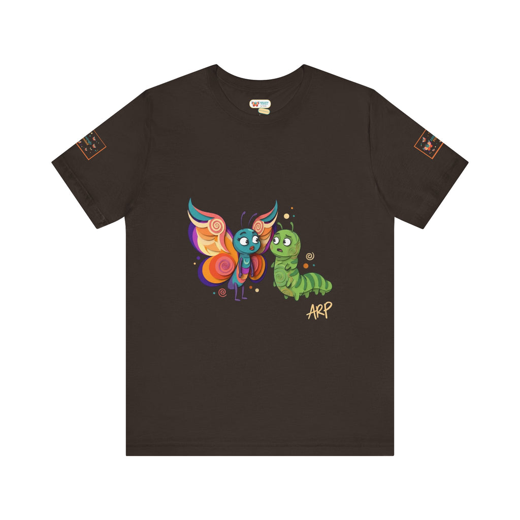 Allarmante T-Shirt Unlimited Tee Flip Variant — Maglietta Grafica Stravagante Farfalla e Bruco