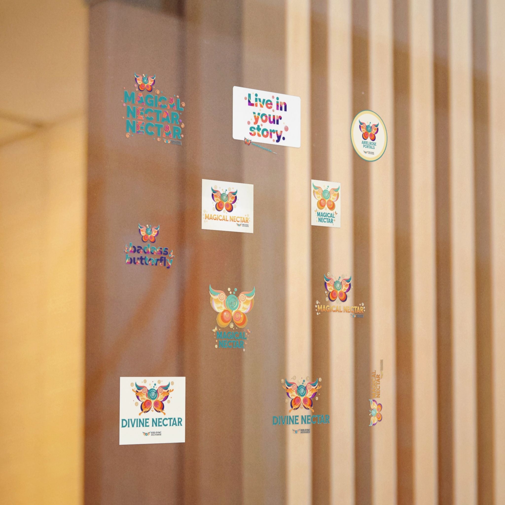 Divine Nectar Butterfly Sticker Pack — Adesivi permanenti fustellati DTF decorativi impermeabili per esterni (Live in Your Story)