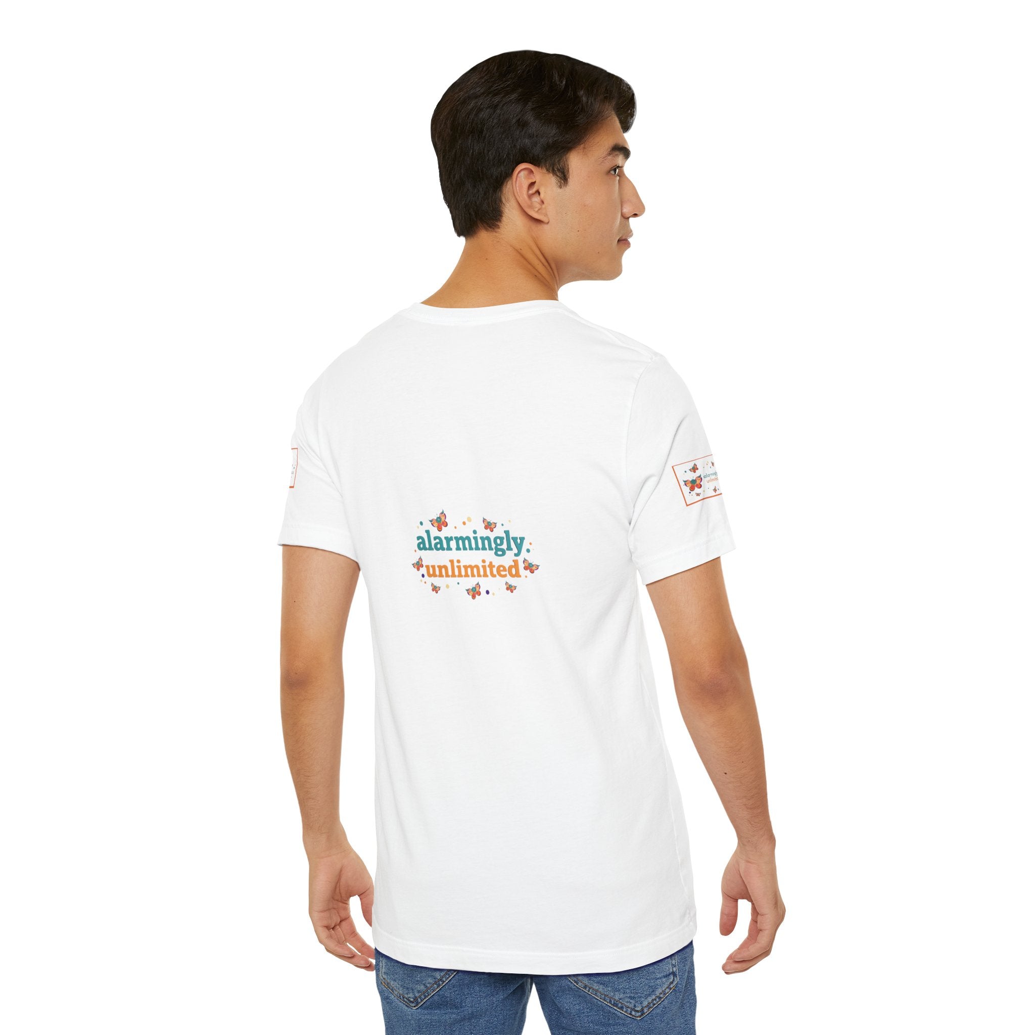 Allarmante T-Shirt Unlimited Tee Flip Variant — Maglietta Grafica Stravagante Farfalla e Bruco