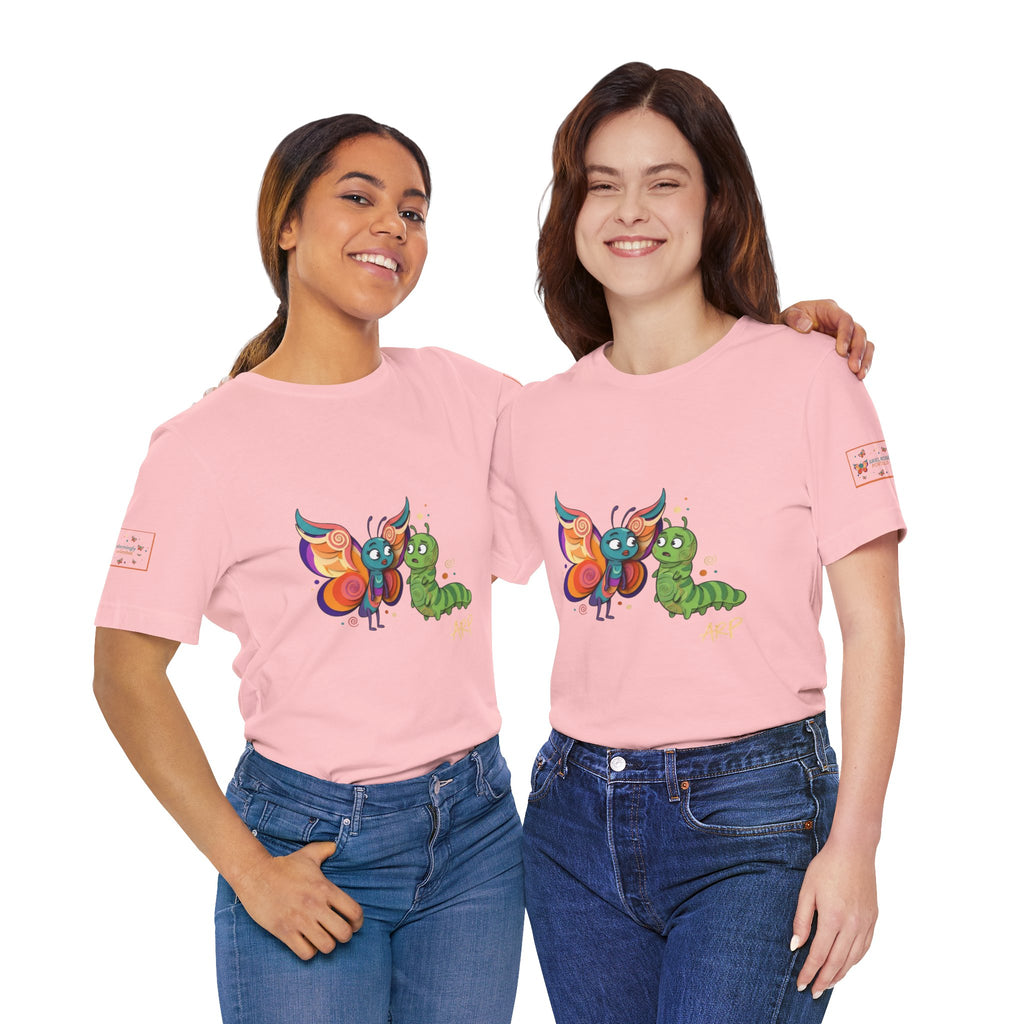 Allarmante T-Shirt Unlimited Tee Flip Variant — Maglietta Grafica Stravagante Farfalla e Bruco