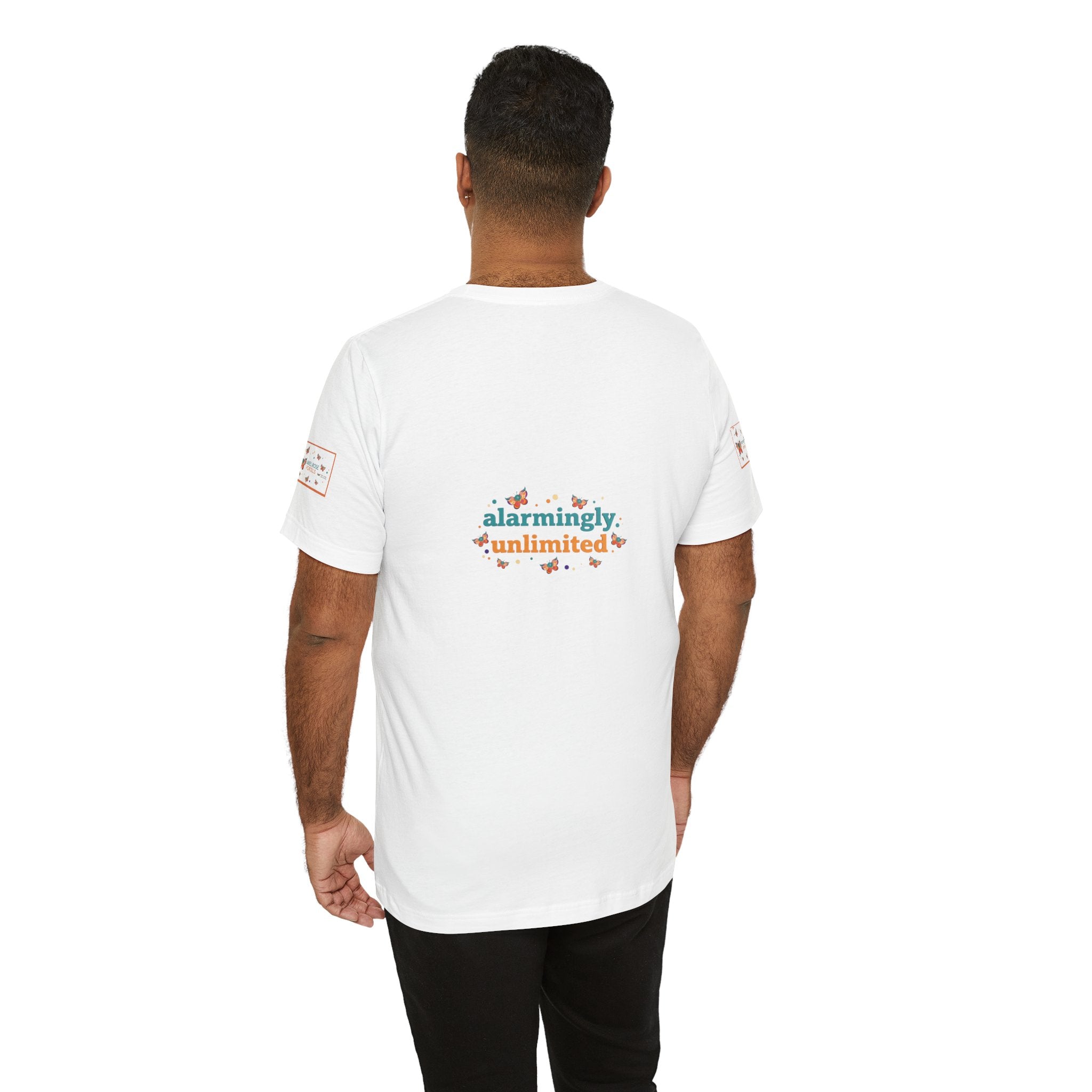 Allarmante T-Shirt Unlimited Tee Flip Variant — Maglietta Grafica Stravagante Farfalla e Bruco