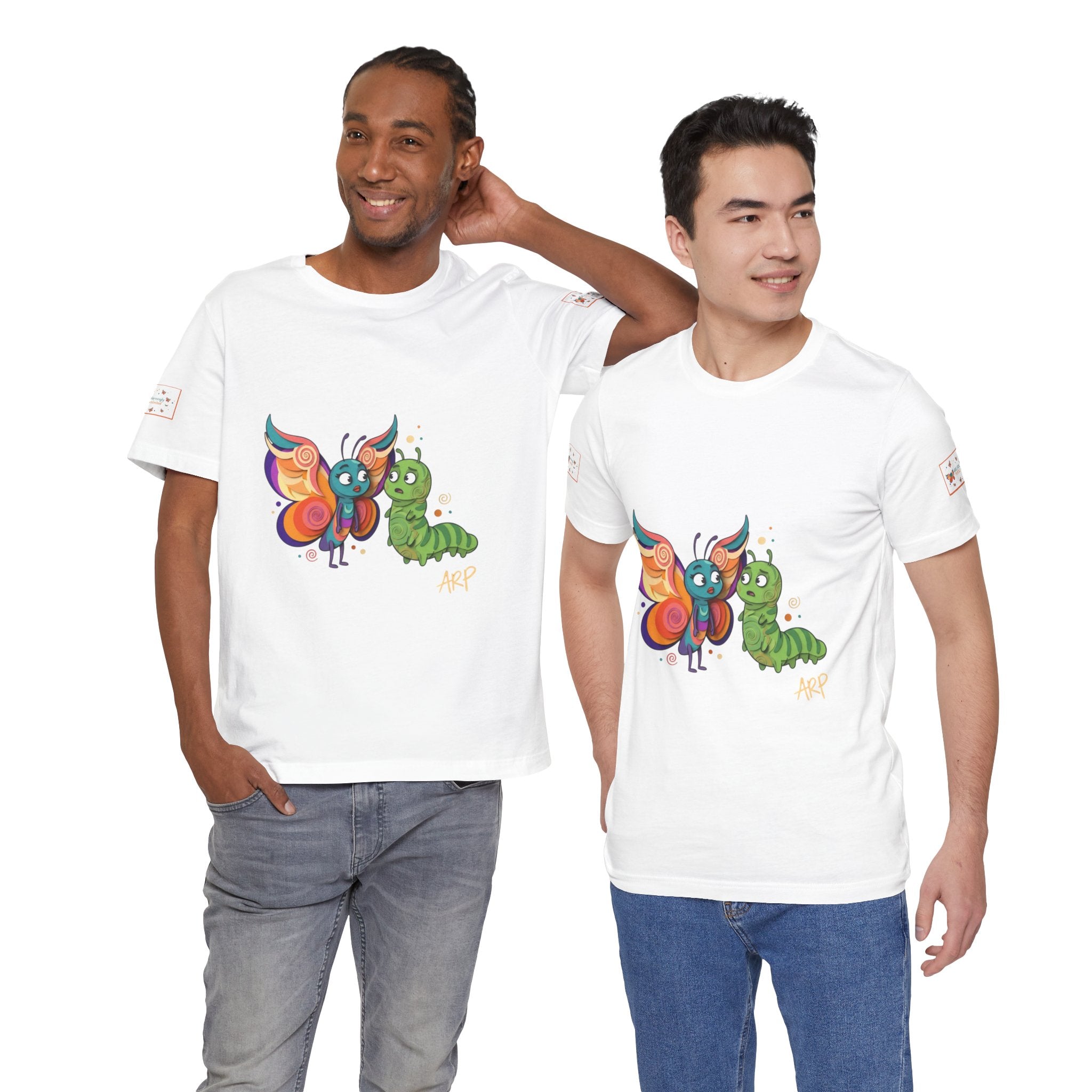 Allarmante T-Shirt Unlimited Tee Flip Variant — Maglietta Grafica Stravagante Farfalla e Bruco