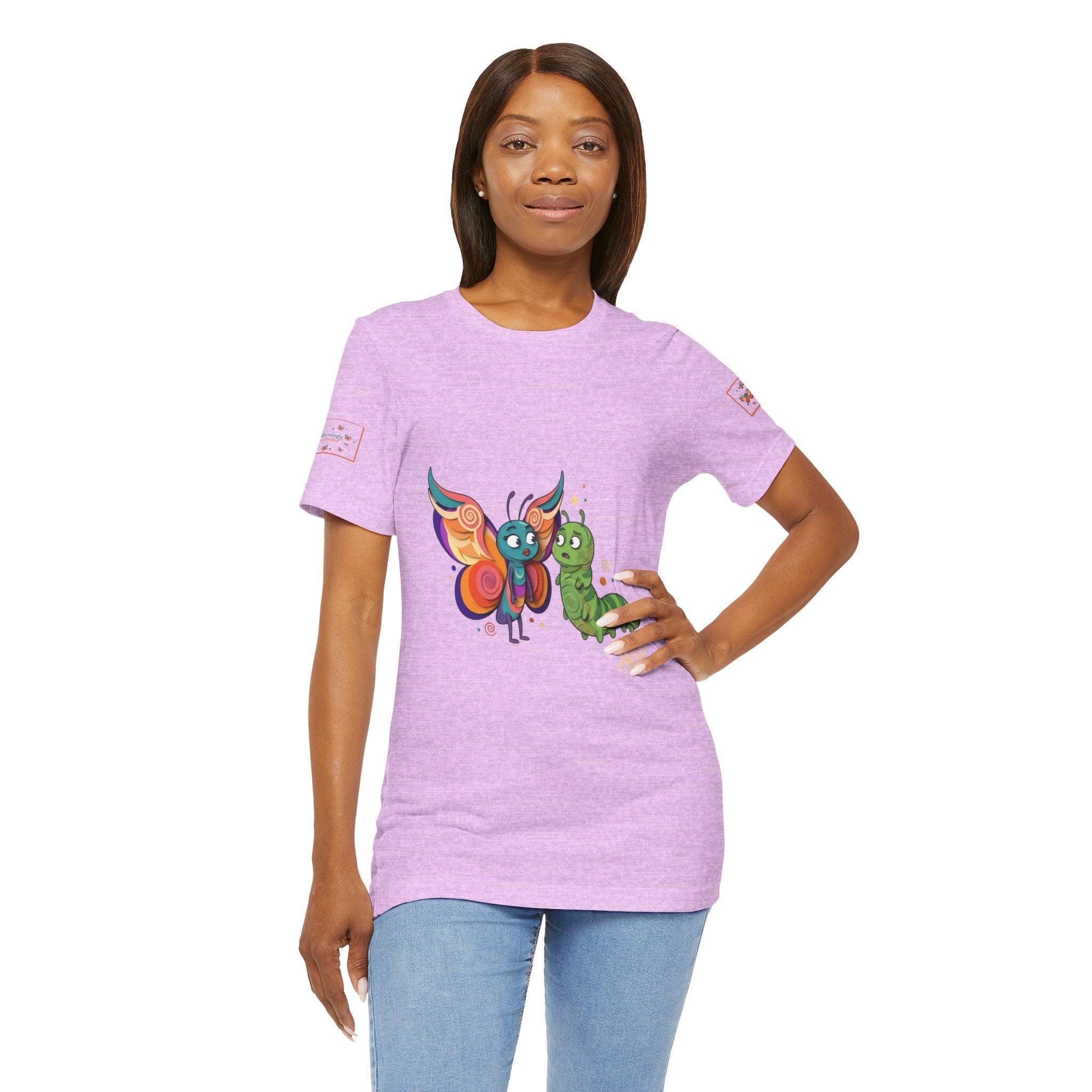Allarmante T-Shirt Unlimited Tee Flip Variant — Maglietta Grafica Stravagante Farfalla e Bruco