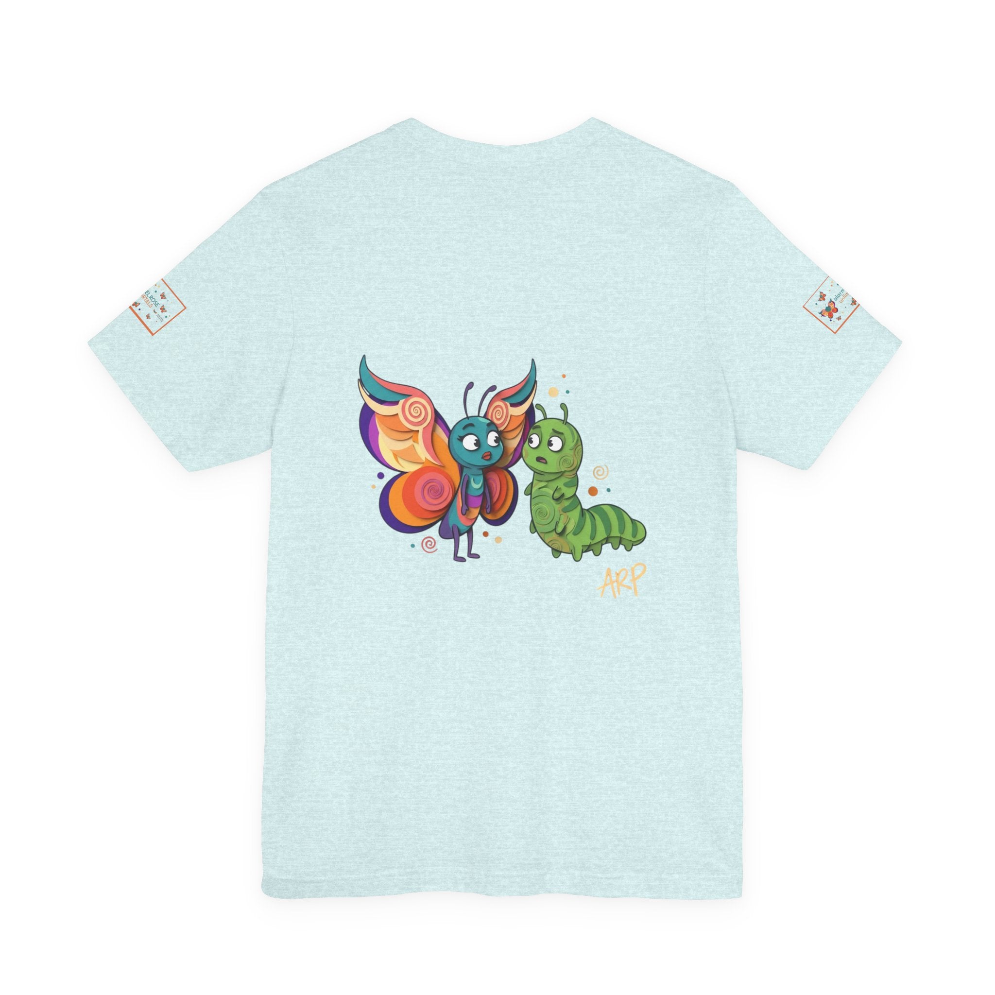 T-shirt Alarmingy Unlimited — Maglietta Grafica con Farfalla e Bruco Stravaganti