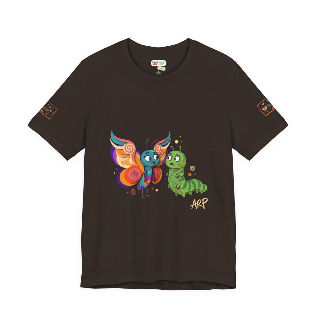 Allarmante T-Shirt Unlimited Tee Flip Variant — Maglietta Grafica Stravagante Farfalla e Bruco
