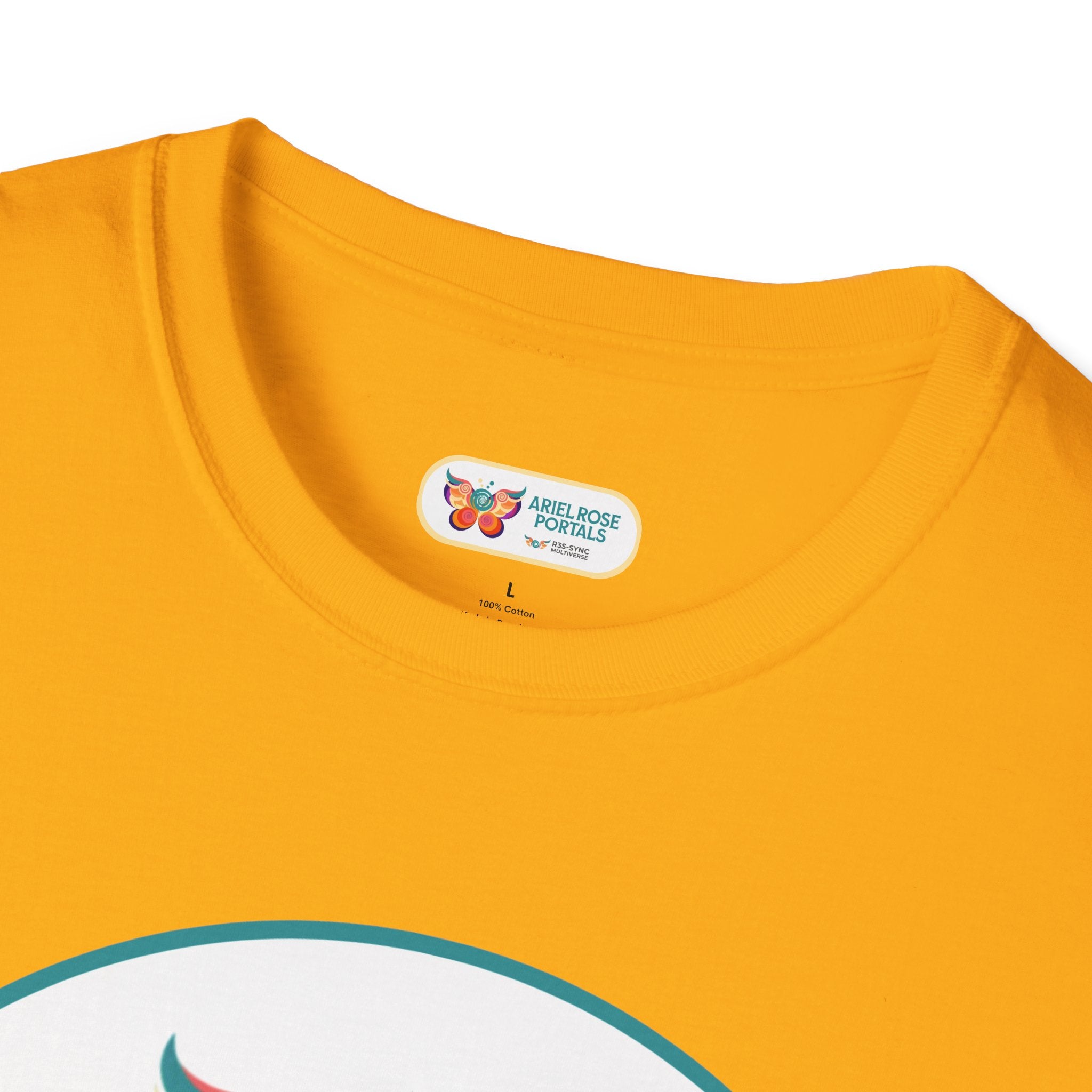 Maglietta "Badass Butterfly Sticker" — Ariel Rose Portals Variant in Stile Sticker